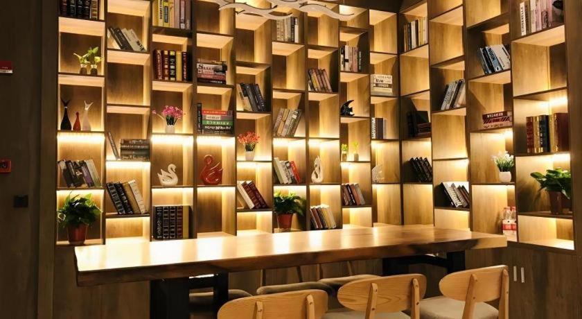 Gya Changzhou Wujin District Hutang New Era Furniture Plaza Hotel Buitenkant foto