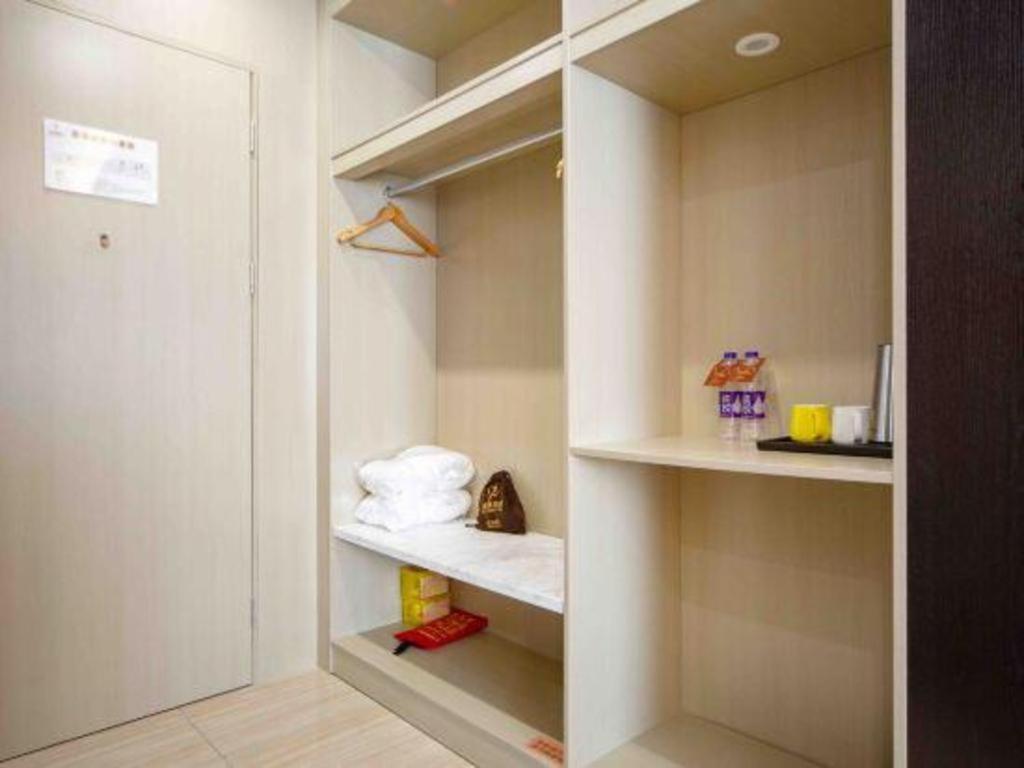 Gya Changzhou Wujin District Hutang New Era Furniture Plaza Hotel Buitenkant foto